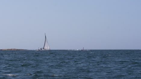 Sail-boat-on-the-Nordic-artic-sea