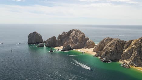 Aerial-4K-shot-of-Baja-California-Sur-peninsula,-Cabo-San-Lucas-coast-in-Mexico