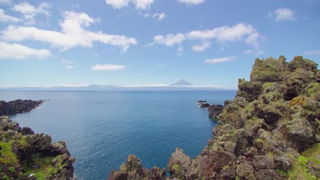 Pico-Bergblick-In-Der-Nähe-Des-Meeres-Von-Der-Insel-San-Jorge-Im-Azoren-Archipel