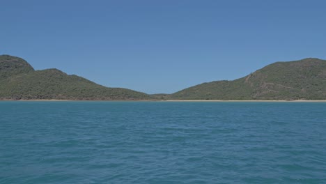 Attractive-Anchorage-Of-Burning-Point-At-The-Western-End-Of-Shaw-Island-In-Whitsundays,-QLD,-North-Australia