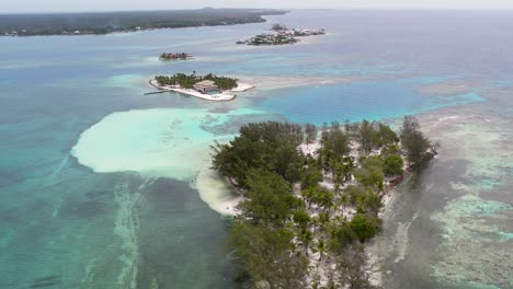 Luftaufnahme-Der-Wunderschönen-Bay-Islands-Von-Utila,-Water-Cay,-Utila-Cay,-Jewel-Cay-In-Atlanta,-Honduras