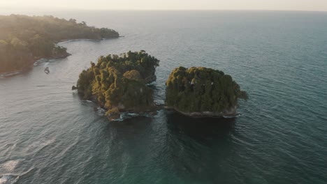 Remote-Tropical-Island-off-of-Punta-Mona-coast