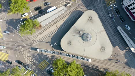 Ascending-Shot-Reveals-Busy-Intersection-in-the-Heart-of-Downtown-Zurich
