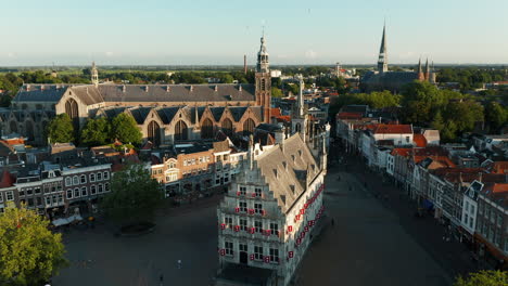 Historical-Town-Hall-On-The-Middle-Of-The-Market-Square-In-The-Dutch-City-Of-Gouda