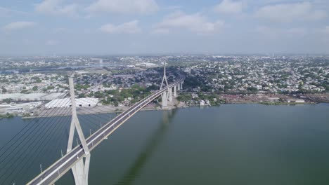 Luftaufnahme-Einer-Brücke-Tampico