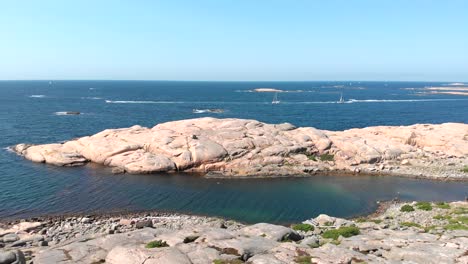 Bohuslan-Küste-In-Schweden-Mit-Granitfelsen-Und-Malerischem-Meerblick-Im-Sommer