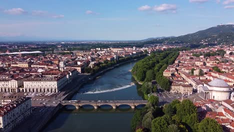 Aerial-shot-of-the-Po-River-in-Turin,-Italy