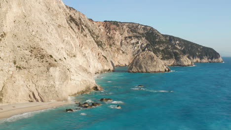Massive-Cliffs-With-Crystal-Clear-Water-At-Porto-Katsiki-In-Ionian-Island-Of-Lefkada,-Greece