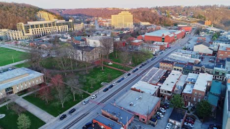 City-View-of-Downtown-Frankfort-Kentucky,-Aerial-Drone-Shot-Slowly-Flying-Away