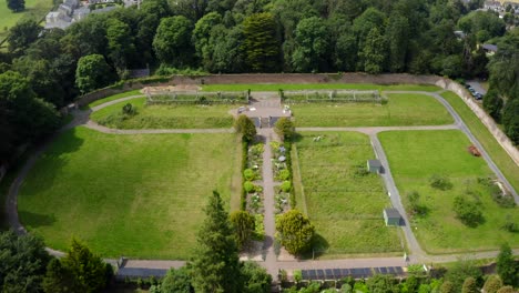 Walled-Garden,-Castle-Leslie,-Glaslough,-Monaghan,-Irland,-Juli-2021