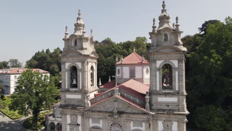 Sanctuary-of-Bom-Jesus-do-Monte,-Portuguese-Catholic-shrine-in-Tenões,-Braga