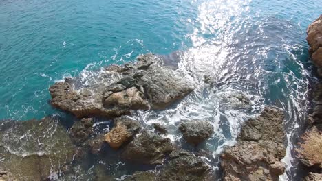 Reveal-of-Antalya-Mediterranean-Sea-on-sunny-day,-Turkey