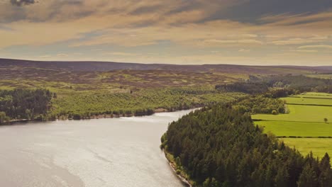 Langsett-National-Park-Reservoir-Drohnenaufnahmen