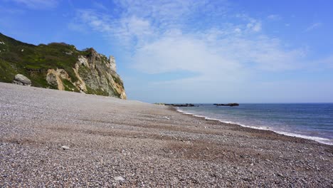 The-pebble-beach-of-Branscombe-with-white-chalk-cliffs