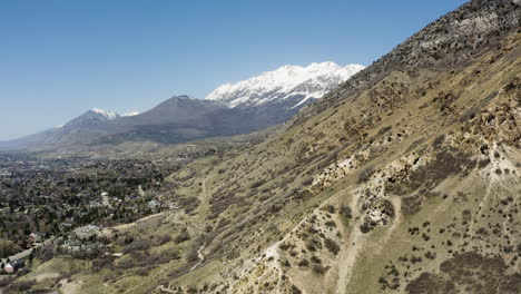 Cañón-De-Roca-En-Las-Montañas-Wasatch-De-Utah,-Antena