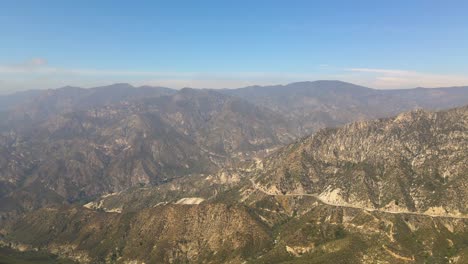 Vista-Aérea-Del-Bosque-Nacional-Angeles-Desde-La-Montaña-Hoyt