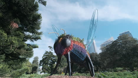 An-unusual-sight-in-Sydney’s-Botanical-Gardens---a-giant-bee-made-of-flowers