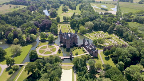 Aerial-of-the-beautiful-Castle-de-Haar-in-the-Netherlands