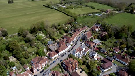 Old-houses-in-a-village-in-Kent