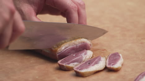 Cutting-Medium-Rare-Turkey-Breast-Into-Slices