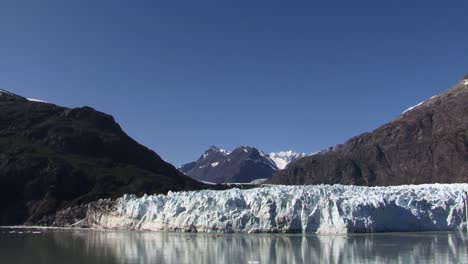 Climate-change-affecting-the-glaciers-of-Alaska