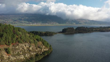 Laguna-De-Tota,-Largest-Natural-Lake-in-Colombia,-Boyaca-Department
