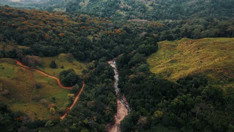 Aerial-forward-reveal-over-Nauyaca-Waterfalls-in-Costa-Rica