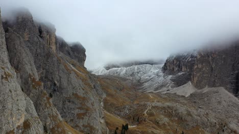 Luftaufnahmen-Von-Atemberaubenden-Alpen