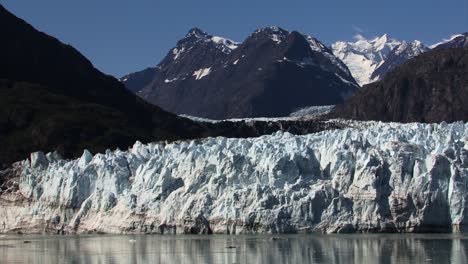 Blick-Auf-Den-Margerie-gletscher-Von-Den-Tarr-einlassgewässern,-Alaska