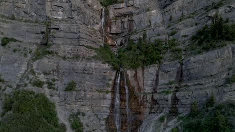 Bridal-Veil-Falls,-Utah,-USA