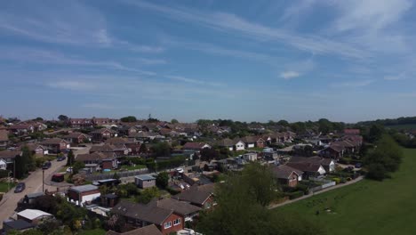 4K-drone-video-of-houses-in-Herne,-Kent,-UK