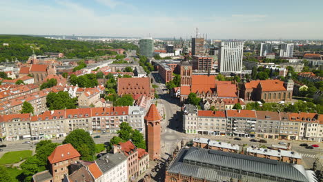 Old-Town-with-Historic-Tenement-Houses-in-Gdansk-City,-drone-view,-St