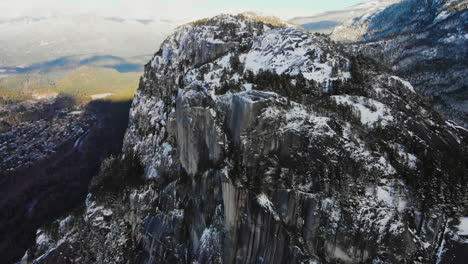 Snowy-Stawamus-Chief-Mountain-During-Winter-Near-Squamish,-British-Columbia,-Canada