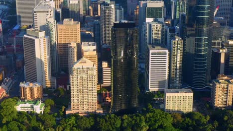 Elegantes,-Modernes-Gebäude-Des-Abian-Tower-Und-Des-Rise-Skytower-In-Der-Nähe-Der-Baustelle-Queens-Wharf-In-Brisbane