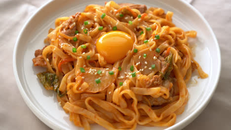 stir-fried-udon-noodles-with-kimchi-and-pork---Korean-food-style