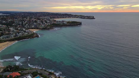 Panoramic-View-Of-Eastern-Suburbs-At-The-Seashore-Of-Bronte-Beach,-Tamarama-Beach-And-Bondi-Beach-In-Australia