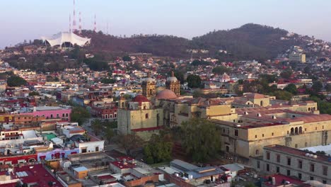 Historic-Downtown-of-Oaxaca-City,-Mexico