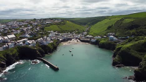 4K-Drone-footage-of-the-iconic-view-of-Port-Isaac-in-Cornwall