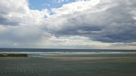 Blick-Vom-Aussichtspunkt-über-Die-Mündung-Des-Schneebedeckten-Flusses-Bei-Marlo,-Gippsland,-Victoria,-Australien,-Dezember-2020