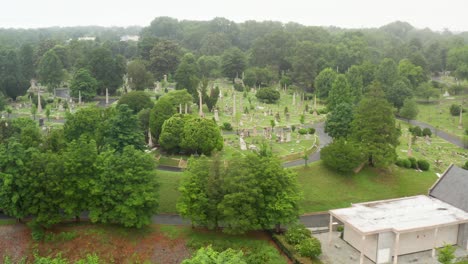 Chapel-on-hillside-of-Hollywood-Cemetery,-Richmond-Virginia