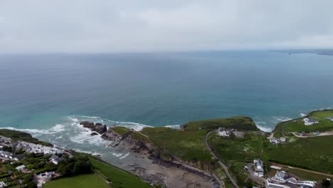 4K-Drone-footage-of-Port-Gaverne-in-Cornwall,-England
