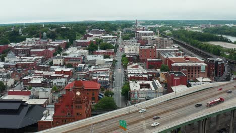 Aerial-cityscape-in-Richmond-Virginia,-USA