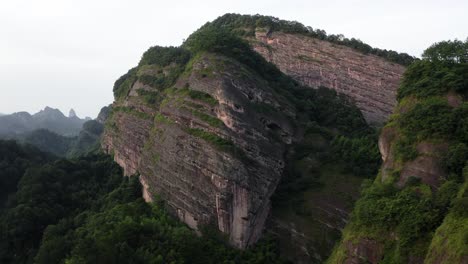 Chinesisches-Karstgebirgstal-In-Abgelegener-Landschaft,-4k-luftnaturlandschaft