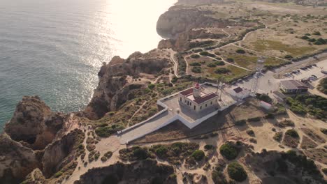 Farol-da-Ponta-da-Piedade,-lighthouse-in-Lagos,-Algarve