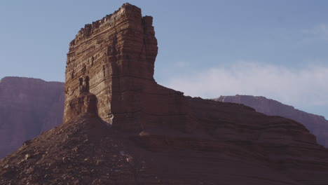 Formación-Rocosa-Natural-Del-Cañón-De-Mármol,-Arizona,-Mientras-La-Luz-Se-Desvanece-Al-Atardecer