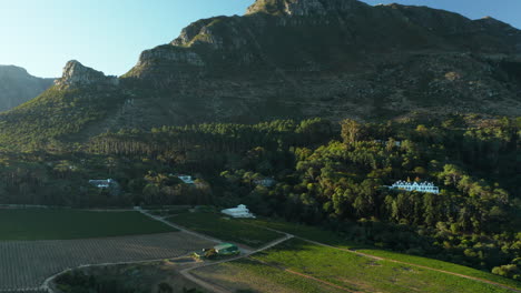 Green-Farmlands-At-The-Valley-Of-The-Constantia-Nek-In-Cape-Town,-South-Africa