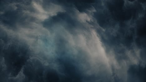 4k-Filmische-Kumulonimbuswolken,-Gewitter