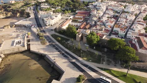 Paseo-Marítimo-Y-Carretera-Costera,-Lagos,-Algarve