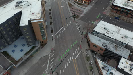 Verlassene-Verlassene-Straßen-Der-Innenstadt-Von-Denver,-Colorado-Usa,-Drohnenluftaufnahme