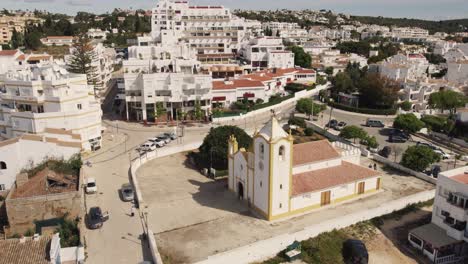 Iglesia-De-Nuestra-Señora-De-La-Luz-En-Lagos,-Algarve,-Portugal